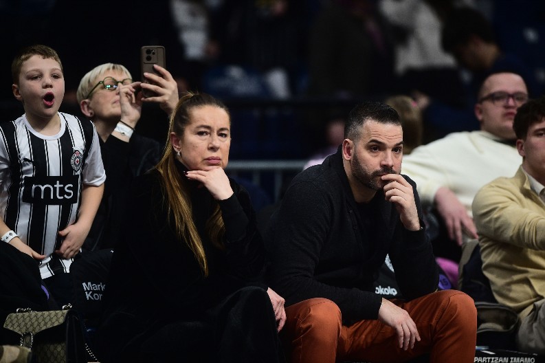 PRIVATAN SNIMAK FILIPA I LEPE BRENE POKAZAO U KAKVIM SU ZAISTA ODNOSIMA Ovo je pravi dokaz šta se dešava u kući Živojinovića