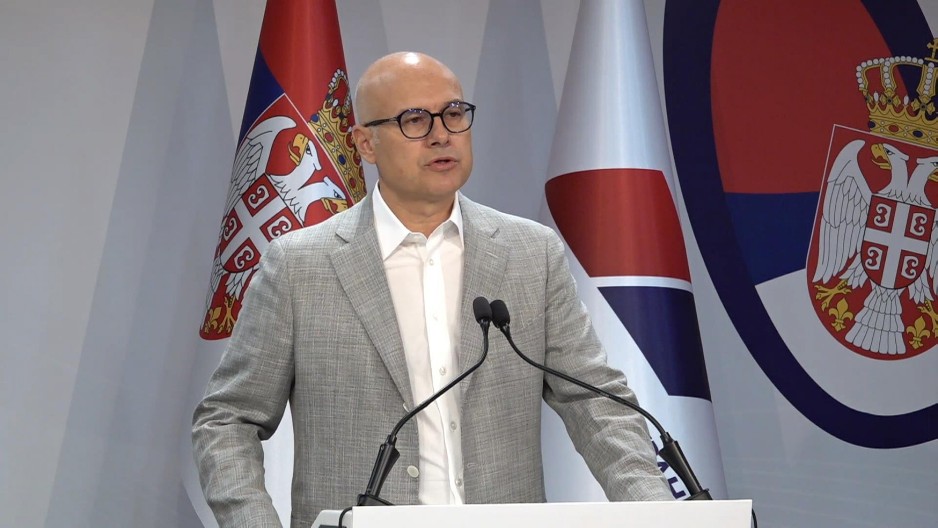 VUČEVIĆ POZVAO GRAĐANE 120 MESTA U SRBIJI NA MIRAN SKUP U NEDELJU OD 18.30 Poručio samo jedno: "Mi samo želimo da kažemo vratite nam normalan život!"