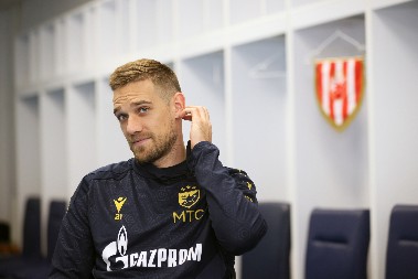 "VEĆ SAM KRENUO U TURSKU, NE ZNAM ŠTA SE DESILO" Timi Maks Elšnik progovorio o odlasku iz Zvezde