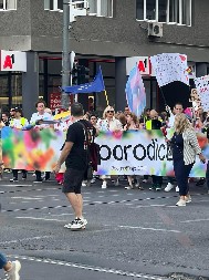 BLOKADERSKI PRAJD POD KONTROLOM OPOZICIJE! Đilasova Olja na čelu! Sramota države Srbije se okupila (VIDEO)