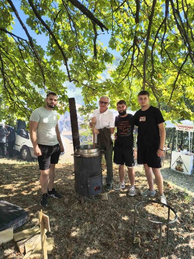 DANAS SE ODRŽAVA ČUVENA PASULJIJADA U SELU SEKURIČ Više od 75 učesnika (FOTO)