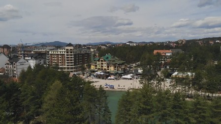 Kralj srpskog turizma je planina Zlatibor, od januara do jula registrovano preko pola miliona noćenja