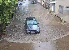 VANREDNO UPOZORENJE! Nevreme stiže u ovaj srpski grad: ''Može biti opasno po bezbednost ljudi''