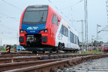 USKORO OTVARANJE PRUGE BEOGRAD-SUBOTICA Vučić: Stizaće se za sat i 10 minuta, tako brzo ne može ni kolima - to su dobre stvari za ljude!