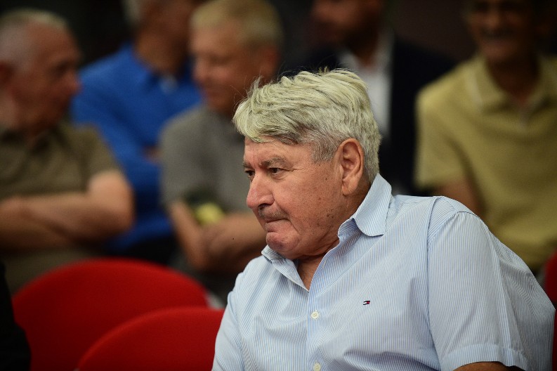 LEGENDA VERUJE U ZVEZDU: Očekujem pobedu u derbiju, crveno-beli mogu protiv Seltika