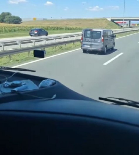 DIVLJAO U KONTRASMERU Mladić (20) uhapšen na auto-putu kod Smedereva