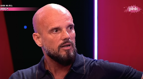 SNIMAK PRESTRAVLJENOG BOBANA RAJOVIĆA Pevač vrišti i zapomaže: "Nikad ništa strašnije nisam probao" (VIDEO)