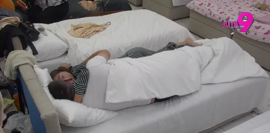 VRELA AKCIJA IVANA I 20 GODINA MLAĐE CIMERKE Marinković poput tinejdžera, ne mari za kamere