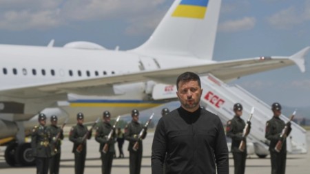 "ŽIVIM U PRIVATNOM STANU, NE PLANIRAM DA SE SELIM U REZIDENCIJU" Premijer Macut raskrinkao laži Milivojevića