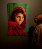 POGLED KOJI PROGONI SVET Teška sudbina devojčice sa najlepšim očima, evo kako danas izgleda