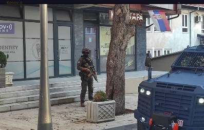 PRIŠTINA UDARA NA SRPSKE STUDENTE: Novi propisi uskraćuju pravo na školovanje i boravak