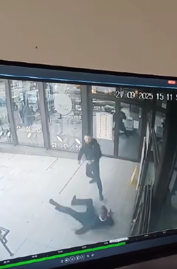 UŽAS NA ŽABLJAKU Manijaci mlatili ljude ispred marketa, pa izazvali saobraćajku!