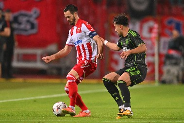 ŠTA KAŽU KLADIONICE? Zvezda apsolutni autsajder protiv Porta, evo kakve joj šanse daju bukmejkeri