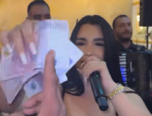 "DOVODILI SU ME NA ŠABAČKI VAŠAR KADA SAM BILA MALA" Zovu je kraljicom bakšiša, ona pod šatorom napravila haos!