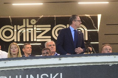 SKANDAL U HUMSKOJ Mijatović u sukobu sa navijačima Partizana (VIDEO)