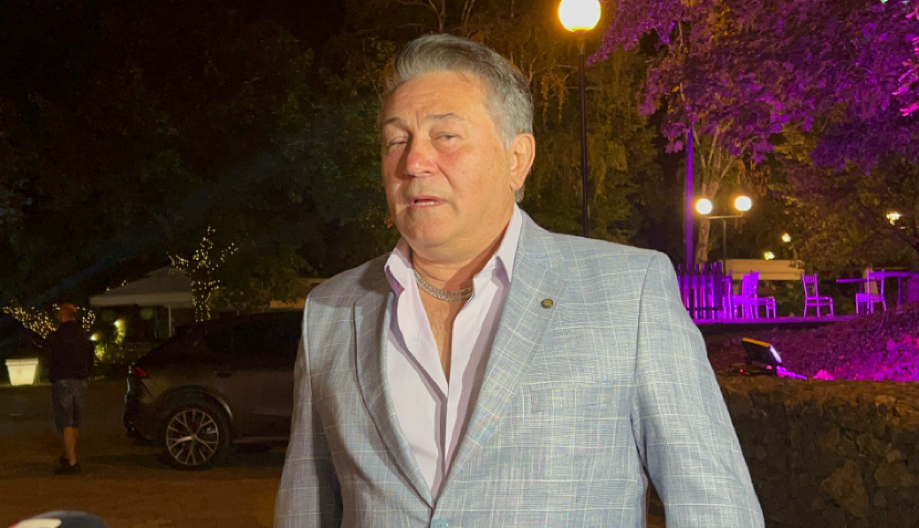 NIKADA JE NISMO VIDELI U JAVNOSTI Ćerka Halida Muslimovića završila težak fakultet, a izgledom obara sa nogu (FOTO)