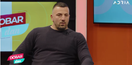 "MAJKA JE SVETINJA, TI SI U OZBILJNOM PROBLEMU" Vladimir Tomović zbog Ahmićke grca u suzama!