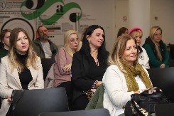 Predstavljen projekat e-Mama, digitalna platforma za podršku roditeljima i deci u digitalnom dobu