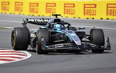 IZNENAĐENJE U KVALIFIKACIJAMA Rasel osvojio pol poziciju