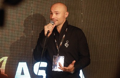 ACA SOFRONIJEVIĆ IMA RAZLOGA ZA SLAVLJE Novo poglavlje u životu harmonikaša