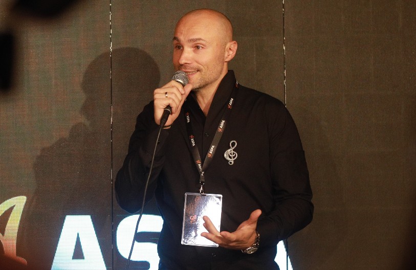 ACA SOFRONIJEVIĆ IMA RAZLOGA ZA SLAVLJE Novo poglavlje u životu harmonikaša