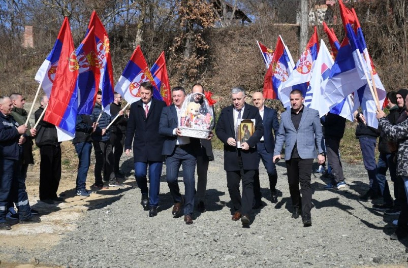 KO JE VERA, A KO NEVERA Ako ne glasate za Srpsku listu, glasate za Kurtija