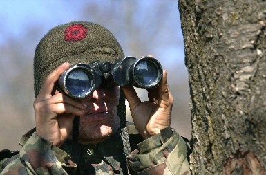 UNIFORMA ZLOČINAČKE OVK POSTAVLJENA USRED TRŽNOG CENTRA Skandal u Prištini, režirao je „komandant Skoplje“