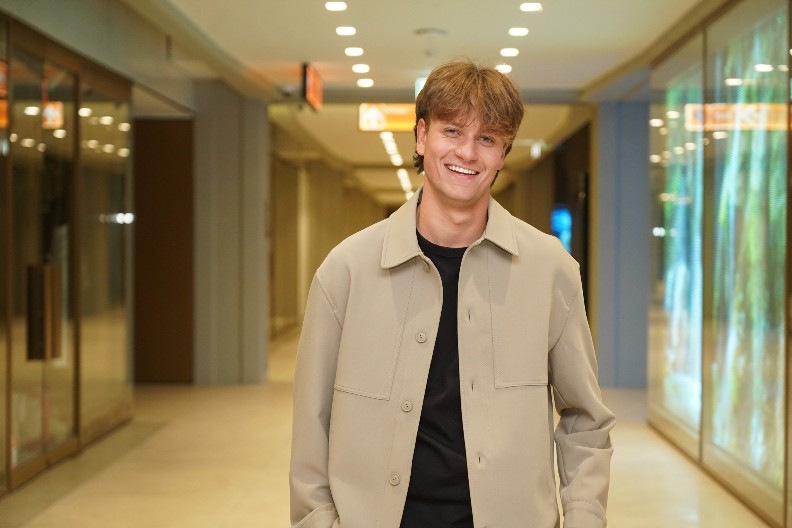 KO JE JAKOV IZ VINKOVACA ZBOG KOGA SU ODLEPILE DEVOJKE IZ SRBIJE? Haos je nastao zbog jedne Olivere, a sada ga svi žele