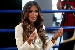 DŽAJINA ĆERKA ZABLISTALA U SKUPŠTINI O njenoj haljini svi pričaju