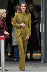 KEJT MIDLTON JEDVA DA IMA 40 KILOGRAMA  Sada se oglasio i lekar - prognoza nije dobra