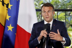 OD NAPOLEONA DO POLITIČKOG SPANAĆA: Kako je Makron srušio sopstvenu Francusku