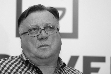 RADNIK UKRAO VELIKU SUMU NOVCA, ON MU JOŠ I PODIGAO PLATU Neverovatna priča o Halidu Bešliću: "Sigurno mu je trebalo"