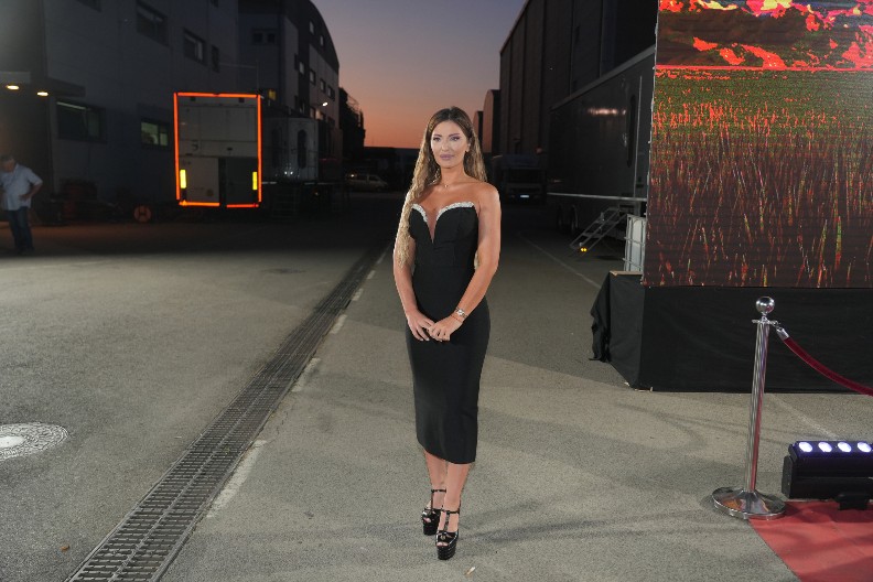 VODITELJKA PINKA OPTUŽENA DA IMA INTIMAN SNIMAK SA RIJALITI UČESNIKOM Usledila tužba, a ovo su novi detalji: "Kad bih vam rekla ko je devojka..."