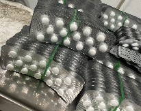 ŠVERCOVAO 75.000 TABLETA DROGE I 26 LITARA DOMAĆE RAKIJE Srbin „pao" na Bajakovu