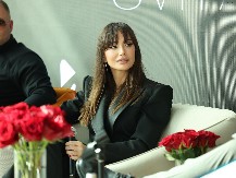 EMINA JAHOVIĆ PROGOVORILA O UDAJI Nakon razvoda od Mustafe, ponovo spremna da stane na ludi kamen!