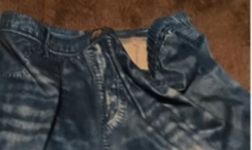 ŠOK U PAKETU! Kupila farmerke sa Temua, a kada je otvorila, ostala bez teksta: "Šta si očekivala za 750 dinara!" (VIDEO)