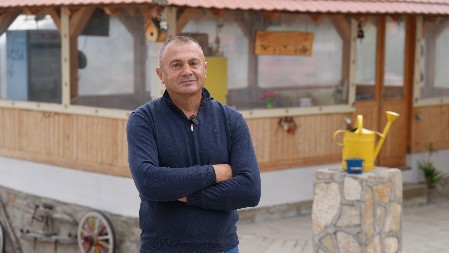 BUDIMIR SE IZ FRANCUSKE VRATIO U SRBIJU Napravio svoje domaćinstvo i sada je gazda: "Država ozbiljno pristupa razvoju sela"