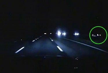 TEŠKA NESREĆA NA AUTO-PUTU! Kombi s mladim džudistima sleteo s puta, jedno dete poginulo, više povređenih