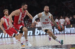 POTPUNA LUDNICA U PIREJU Monako iznenadio Olimpijakos i upisao važan brejk u Evroligi