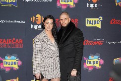 POKREĆU ZAJEDNIČKI BIZNIS! Dejan Dragojević sa devojkom Jovanom se odlučio na hrabar i drastičan korak