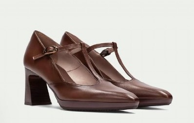 VRAĆAJU SE CIPELE KOJE SU NOSILE NAŠE BAKE „Baka cipele“ su hit i među mlađom generacijom