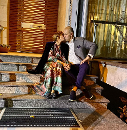 OVAJ MILIONER JE MUŽ BIVŠE VODITELJKE RTS! Bogatom biznismenu je treća žena, a život joj je promenio iz korena!