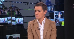 "PONOVLJENIH 16 MINUTA TIŠINE NEMA VEZE SA NAŠOM TRADICIJOM..." Brnabić: Sve ovo izgleda kao politički performans