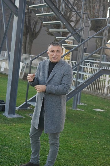 POLICIJA I TRENERI RAZDVAJALI TOMOVIĆA I DRAGOJEVIĆA Oglasio se prvi čovek Čukaričkog posle sukoba na Brdu