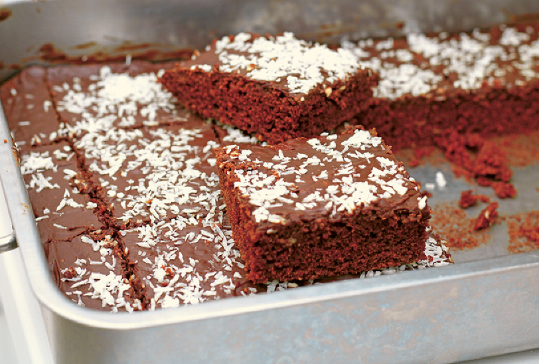 KOLAČ KOJI OSVAJA UKUSOM Nema mnogo sastojaka i lako se pravi