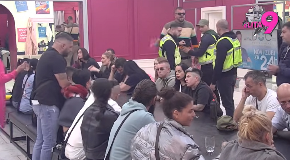 TUČA IVANA I JANJUŠA! Marko se zaleteo na cimera, pljušte pretnje i psovke, obezbeđenje ne može da ih obuzda! (VIDEO)