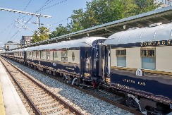 LEGENDARNI VOZ JE OBNOVLJEN  I NAJAVLJUJE PRVO PUTOVANJE ZA 2027. GODINU Pogledajte raskošnu i glamuroznu unutrašnjost Orijent ekspresa