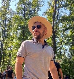 "MISLIO SAM DA NISAM MUŠKO JER NE MOGU DA NAPRAVIM DETE" Glumac otvorio dušu o najvećoj intimi, pa priznao kroz šta je sve prošao!