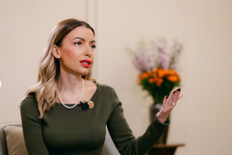 MESAROVIĆ NA KINESKOJ TELEVIZIJI CGTN PREDSTAVILA POTENCIJALE EKONOMSKE SARADNJE KINE I SRBIJE "Ponosni smo na rezultate zajedničkih projekata i viziju daljeg razvoja"