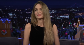 NEŠTO PETLJA OKO DECE Anđelina Džoli došla u Herson i nosi pancir